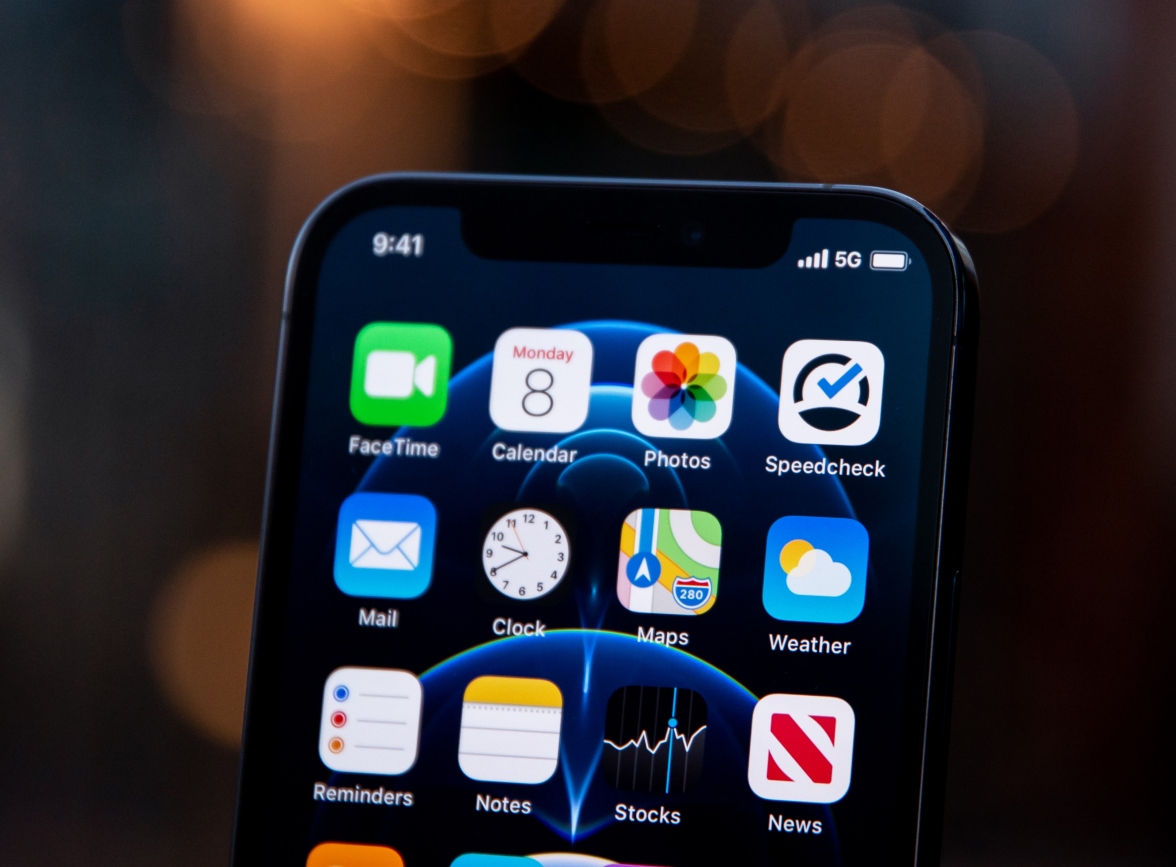 覃塘苹果手机维修分享为什么 iPhone 12 在冬季会自动关机 
